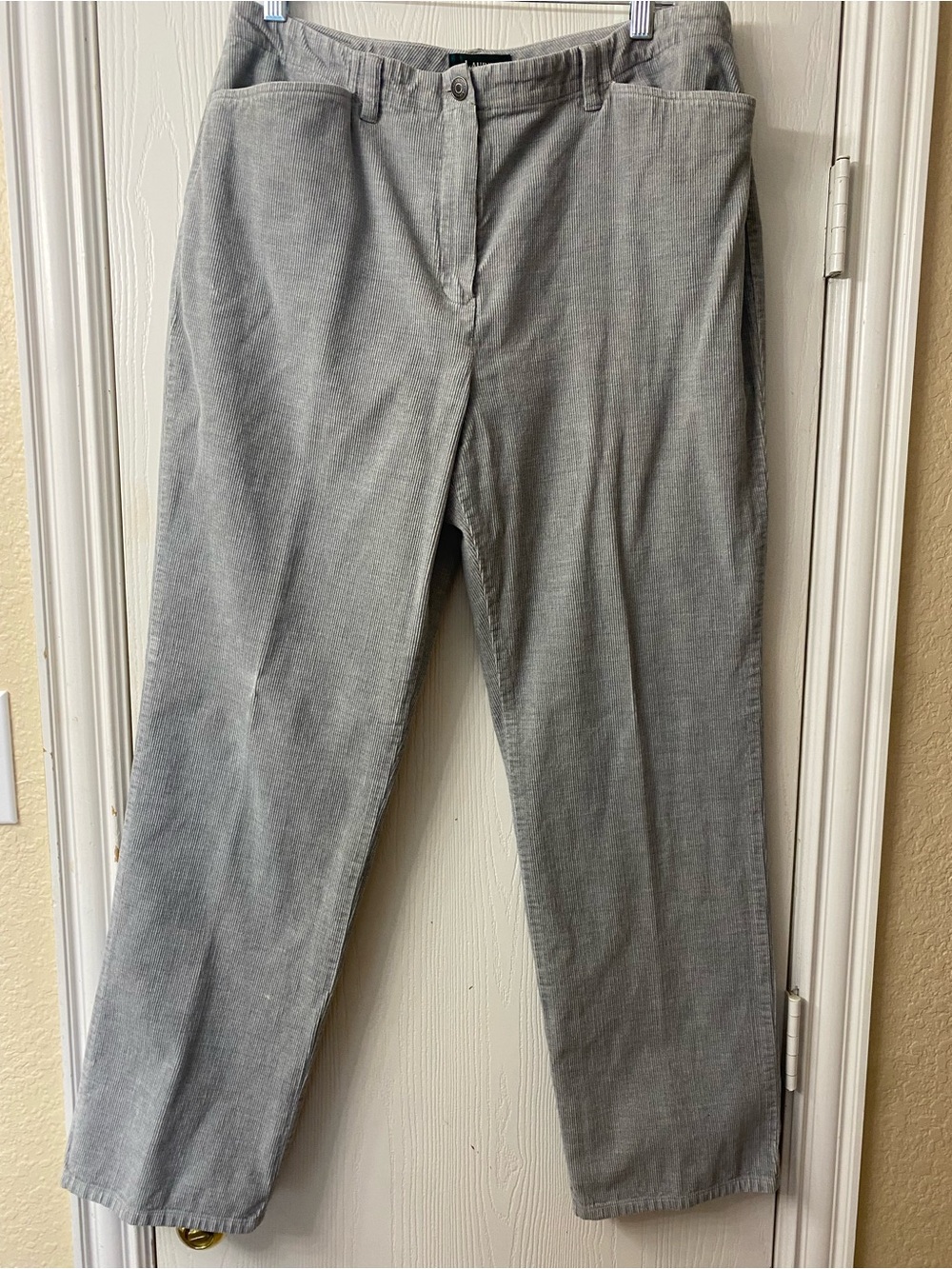 Lauren Ralph Lauren Women’s Gray Corduroy Trousers
